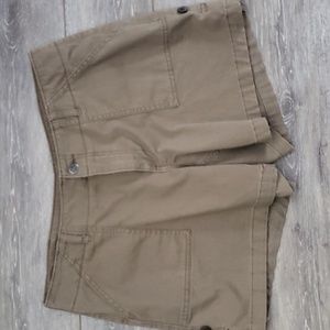 Women's Magellan shorts